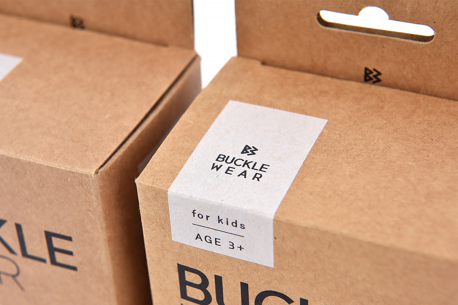 버클웨어 유아용품 안전벨트 고정 제품 패키지 2번째