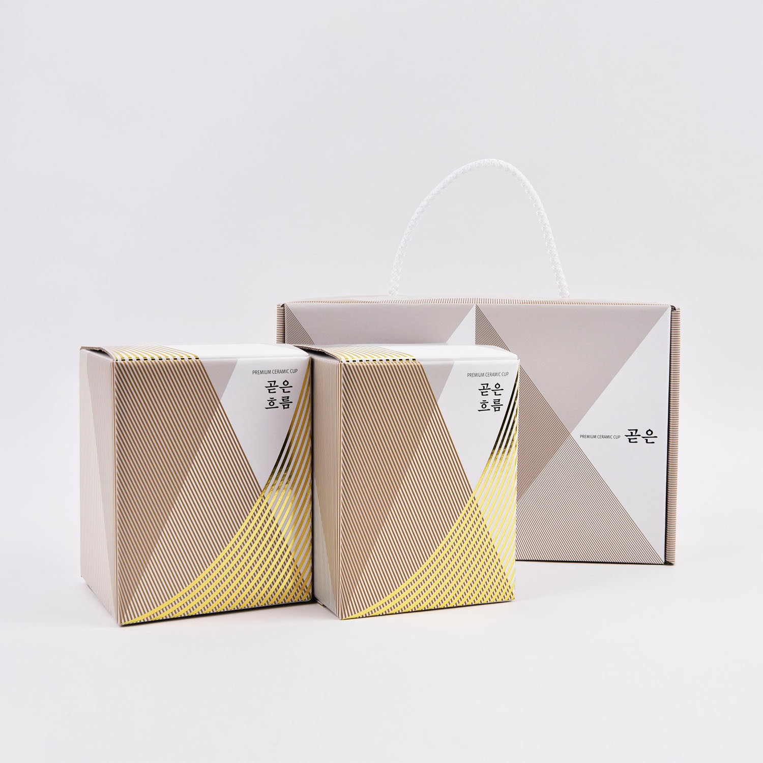 곧은 도자기 컵 식기 패키지 제작하여 2