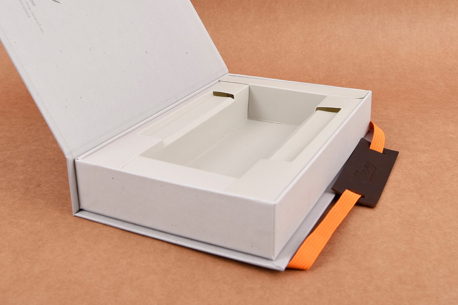 나얼X뮤지크 콜라보 선글래스 안경 패키지 제작하여 2