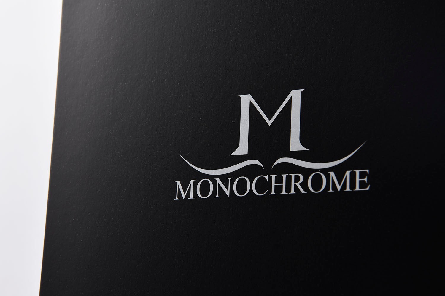 모노크롬 인형 패키지 제작하여 3