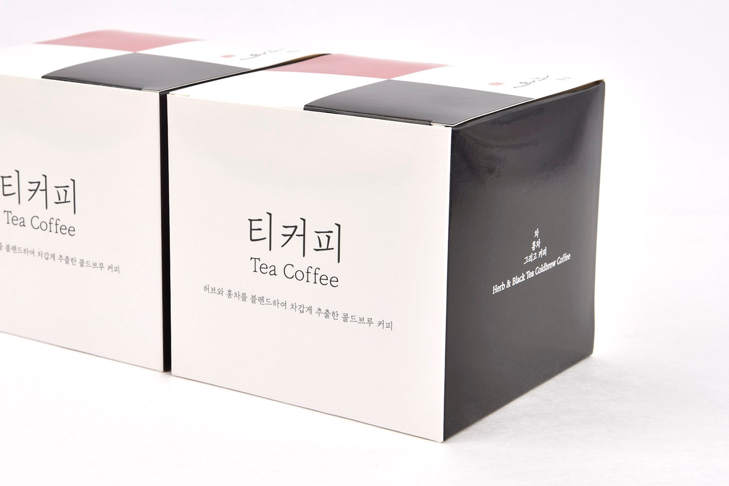 티커피 콜드브루 제품 식품 패키지 3번째