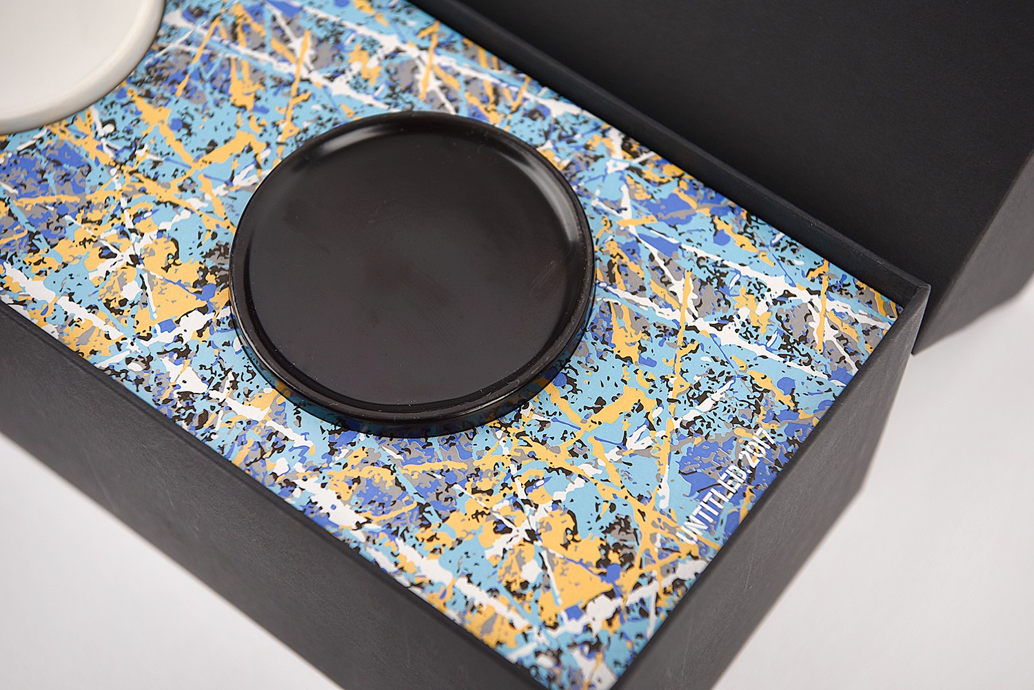 언타이틀드 지드래곤 머그컵 식기 주방용품 패키지 2번째