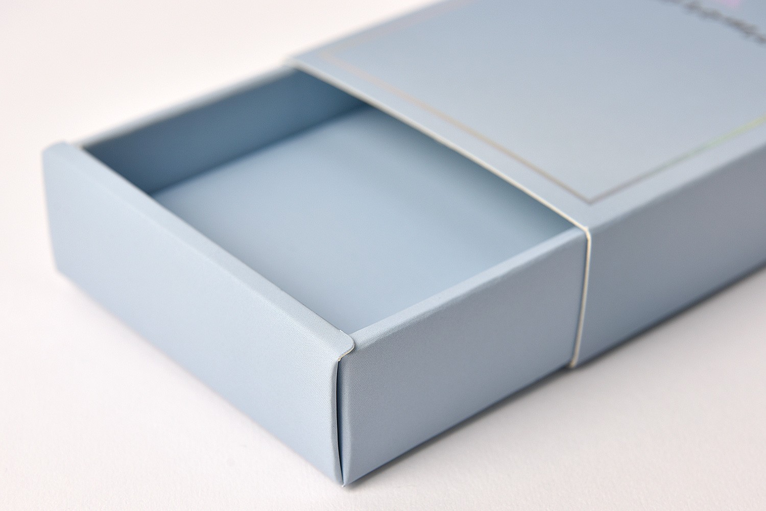 모로모 홀로그램 폰케이스 패키지 제작하여 3