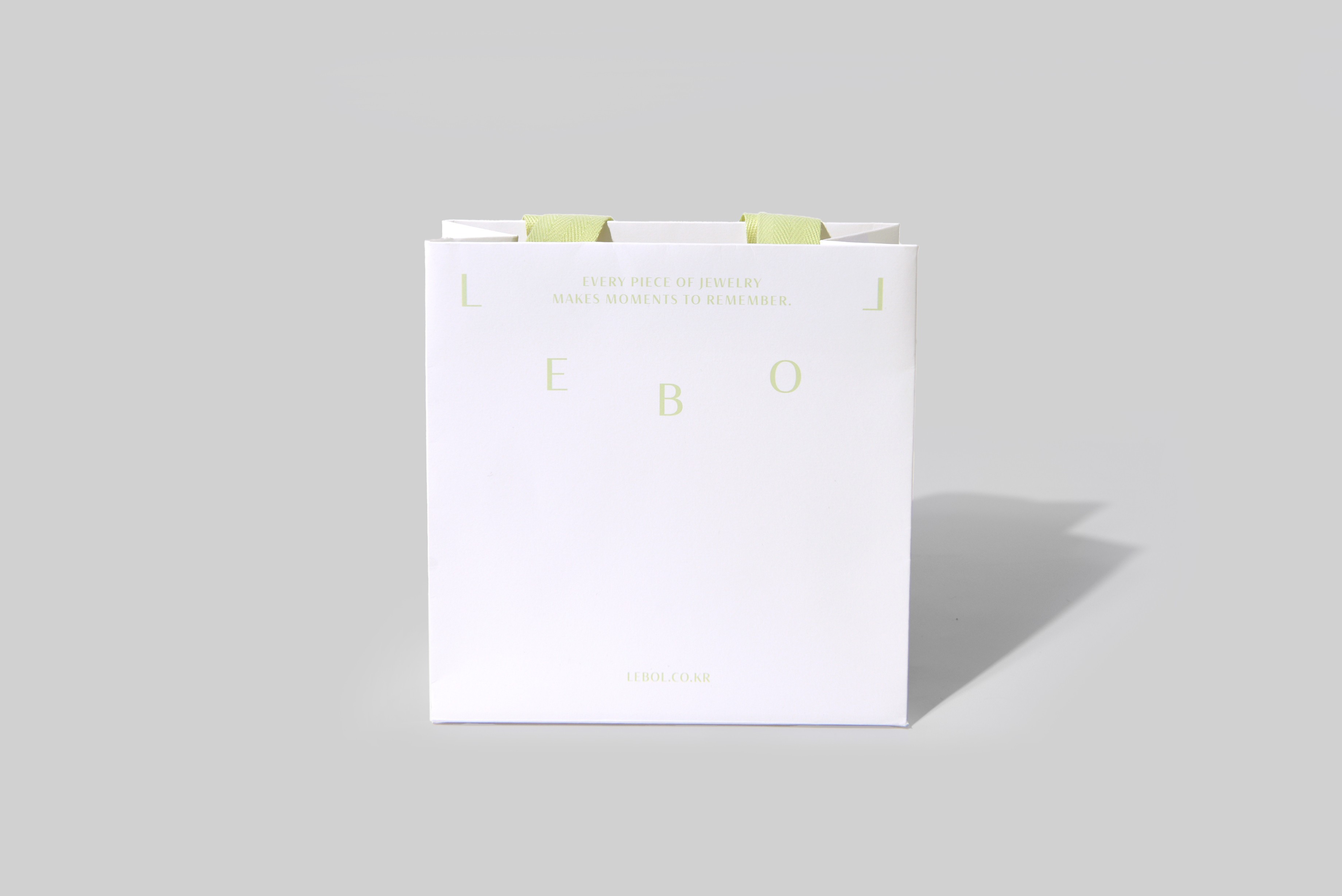 보니토아 주얼리 악세사리 쇼핑백 악세사리 쇼핑백 1번째