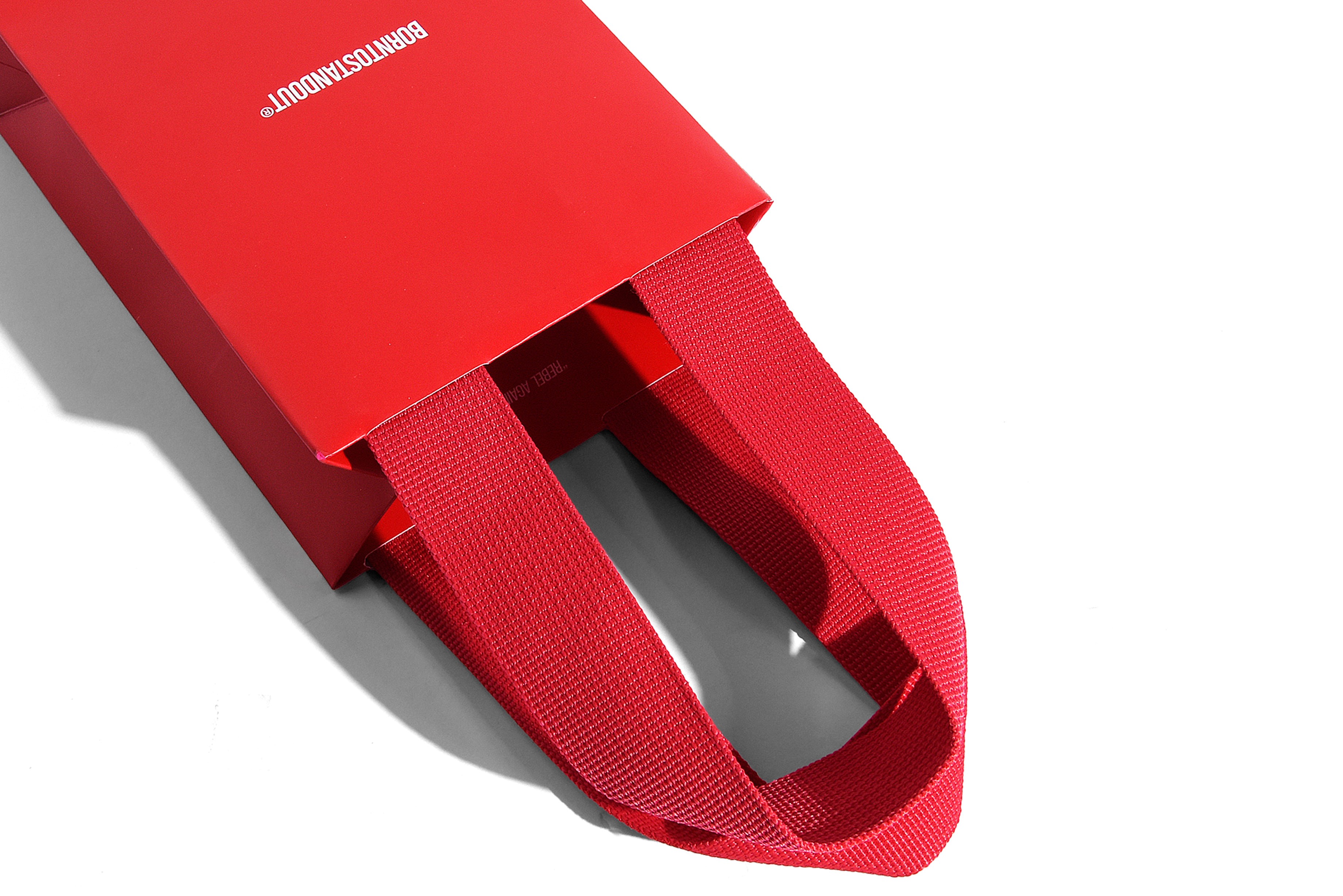 본투스탠드아웃 소 대 S 2번째