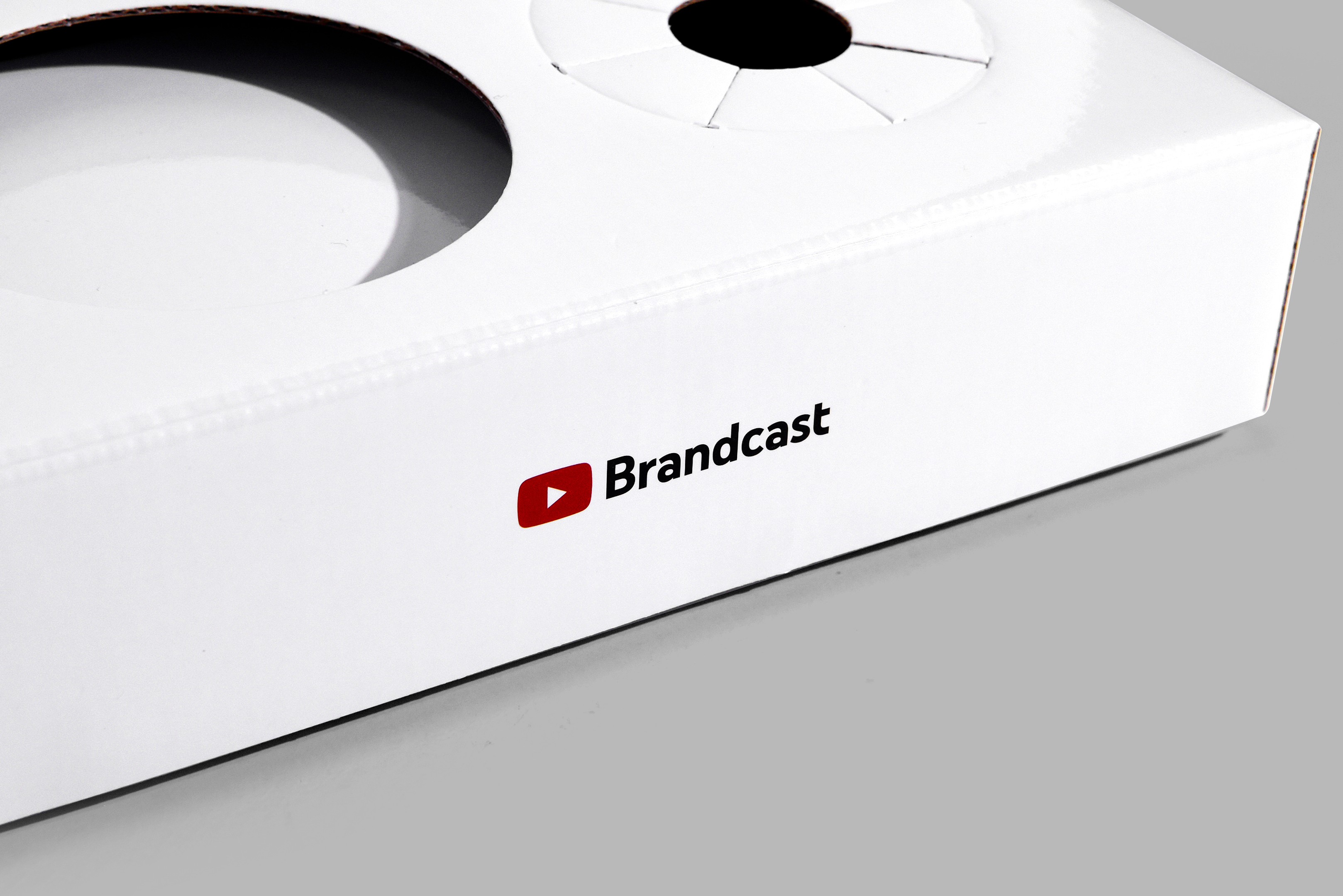 유튜브 브랜드캐스트 트레이 패키지 제작하여 3