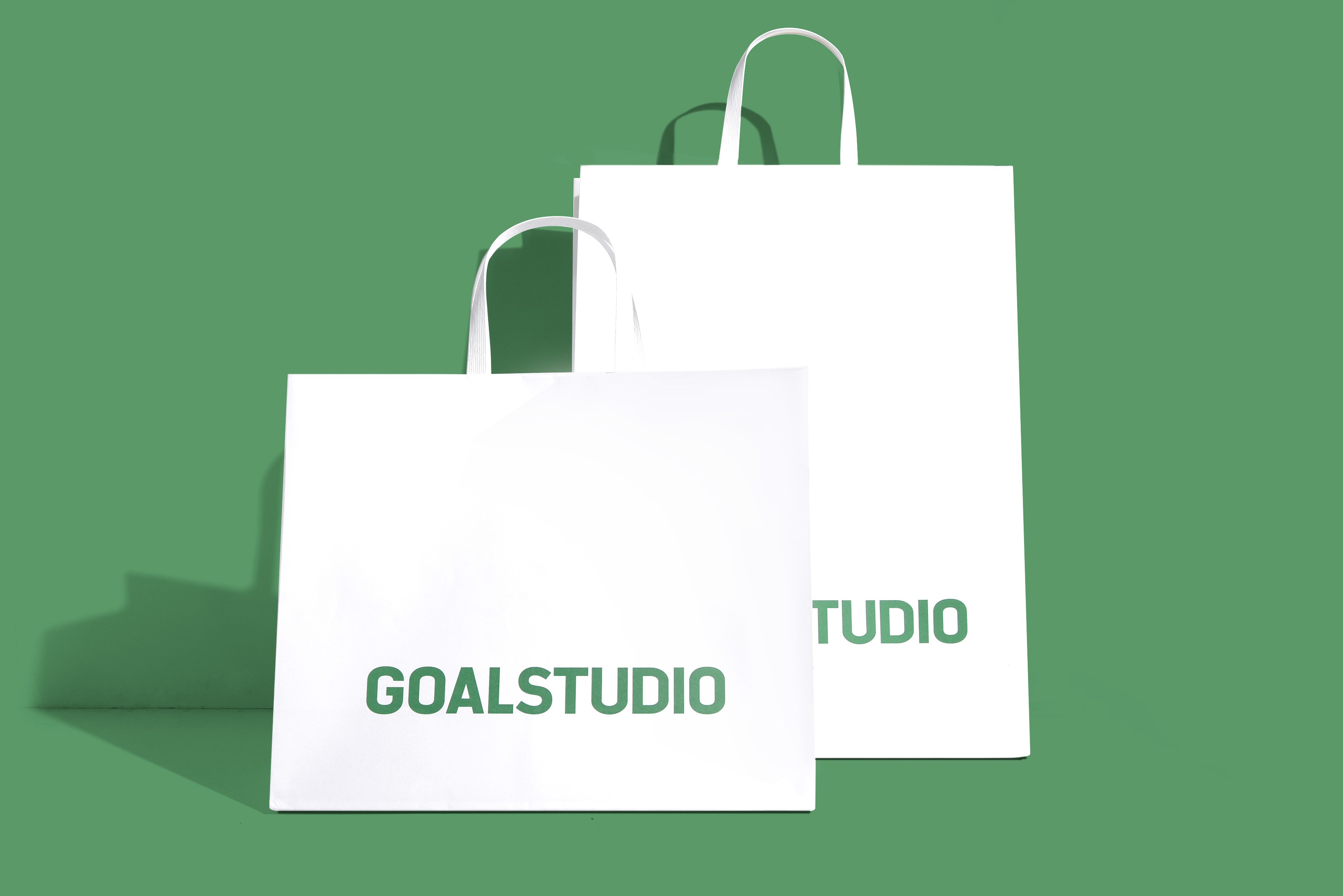 골스튜디오 스포츠의류브랜드 쇼핑백 S 1번째