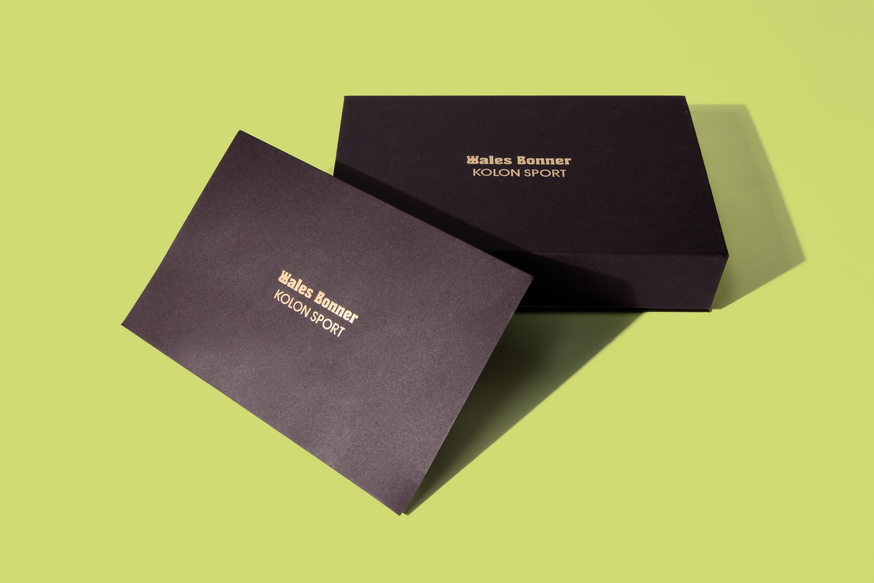 코오롱스포츠×웨일즈보너 콜라보 보더리스 팝업 VIP초대장 패키지 제작하여 1