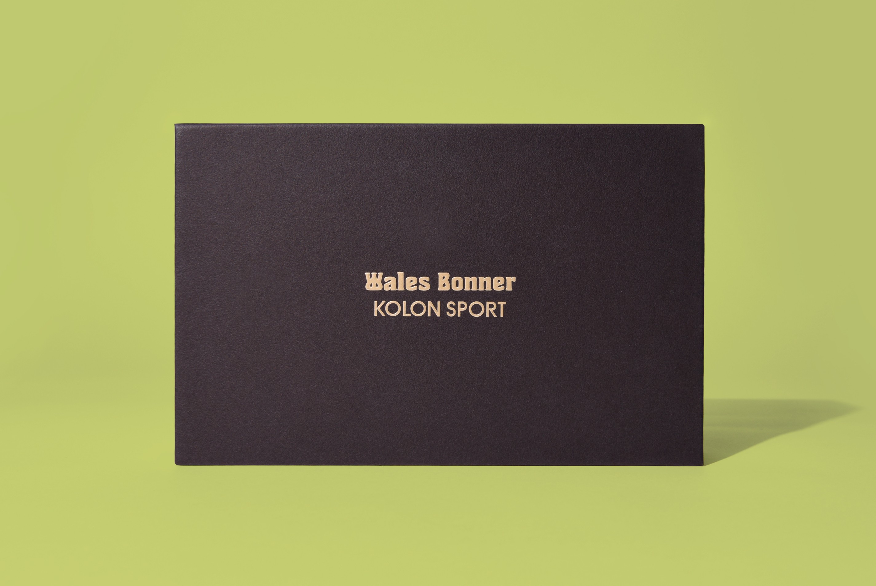 코오롱스포츠×웨일즈보너 콜라보 보더리스 팝업 VIP초대장 팝업초대장 1번째