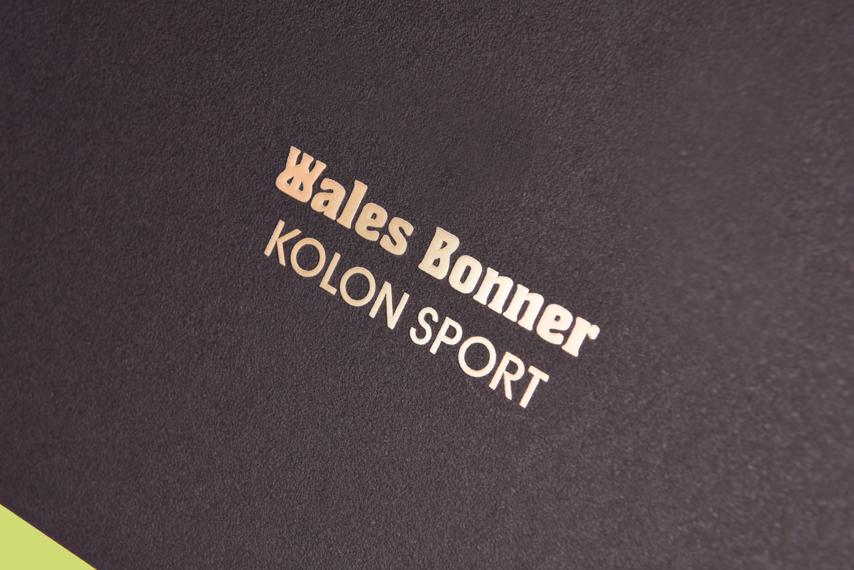 코오롱스포츠×웨일즈보너 콜라보 보더리스 팝업 VIP초대장 패키지 제작하여 3