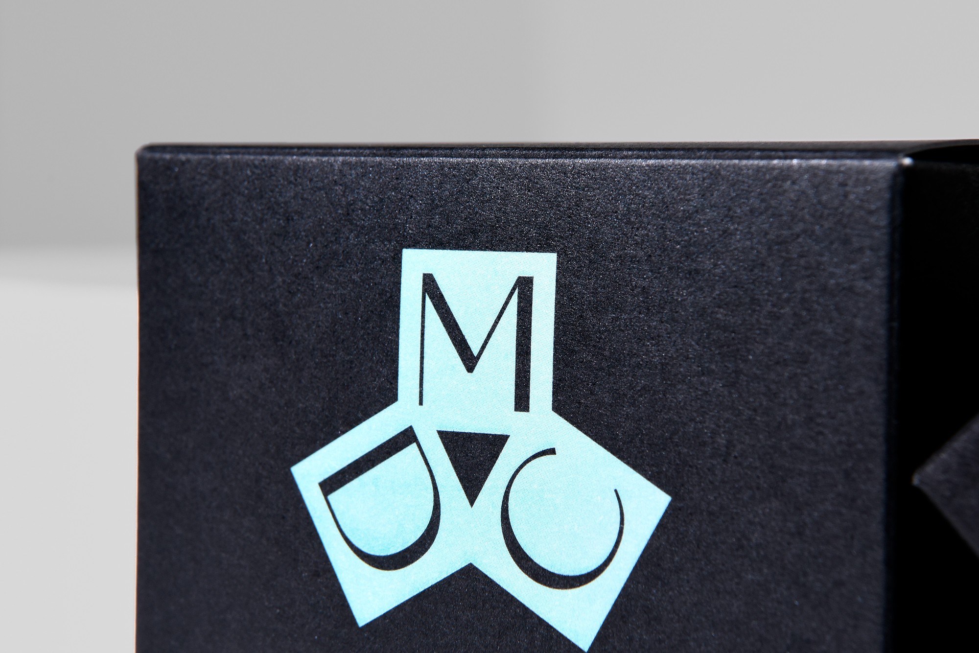 몬딕 차량용디퓨저 방향제 공기청정용품 패키지 2번째