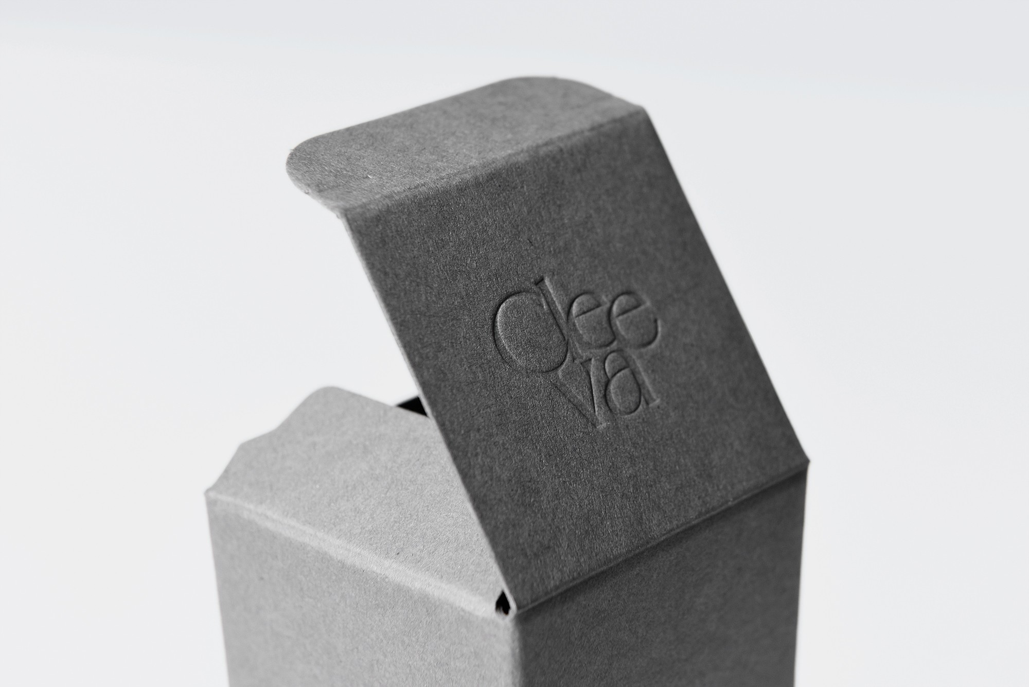 크림과 앰플 화장품 앰플 3번째